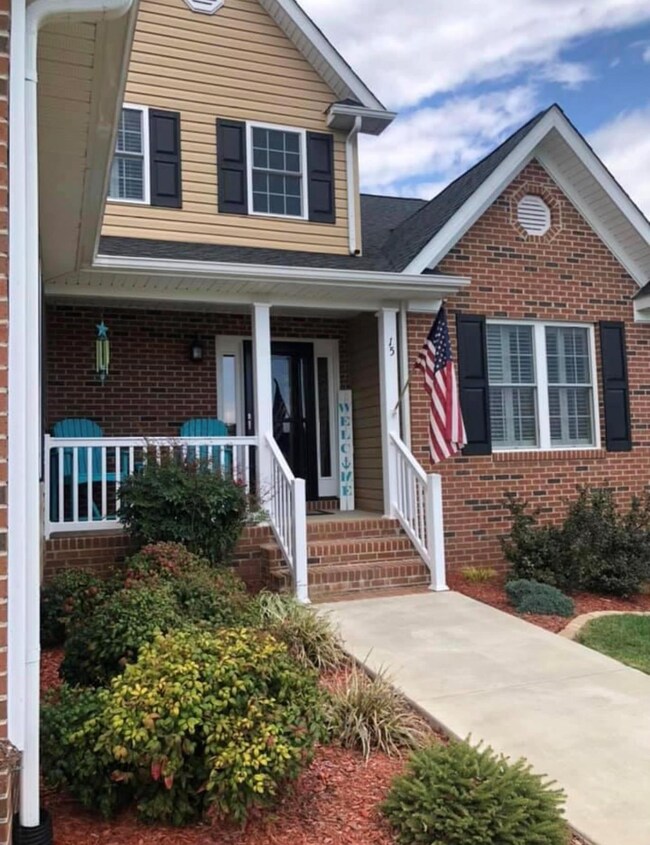 15 Canvas Back Dr, Stuarts Draft, VA 24477 - photo 2