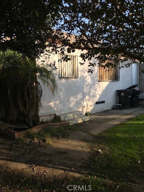 824 E 118th Place, Los Angeles, CA 90059 - photo 3