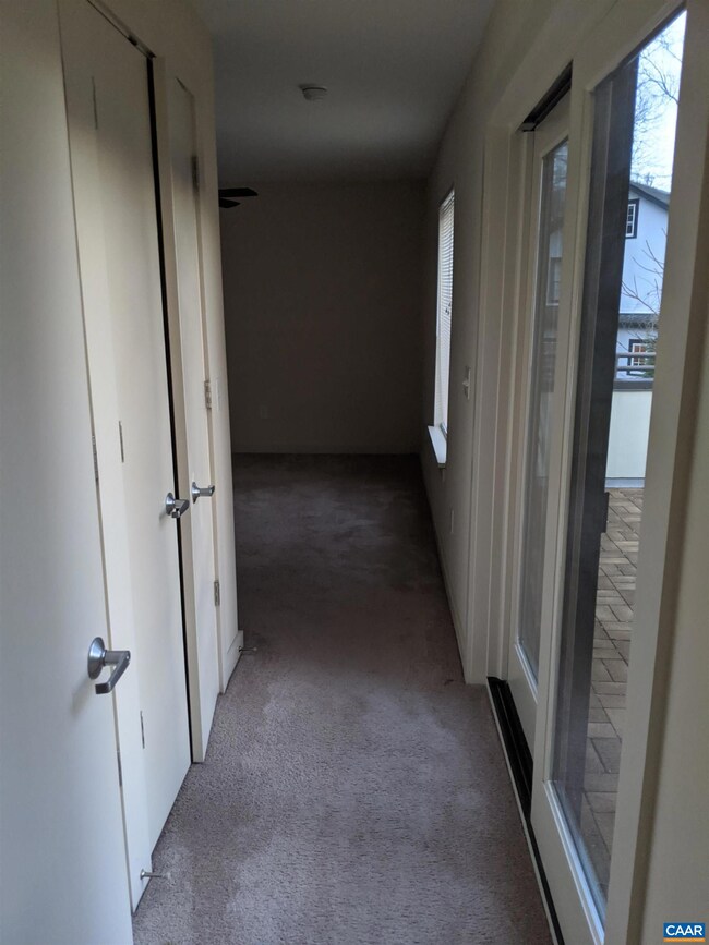 1600 Jefferson Park Ave unit 312, Charlottesville, VA 22903 - photo 4