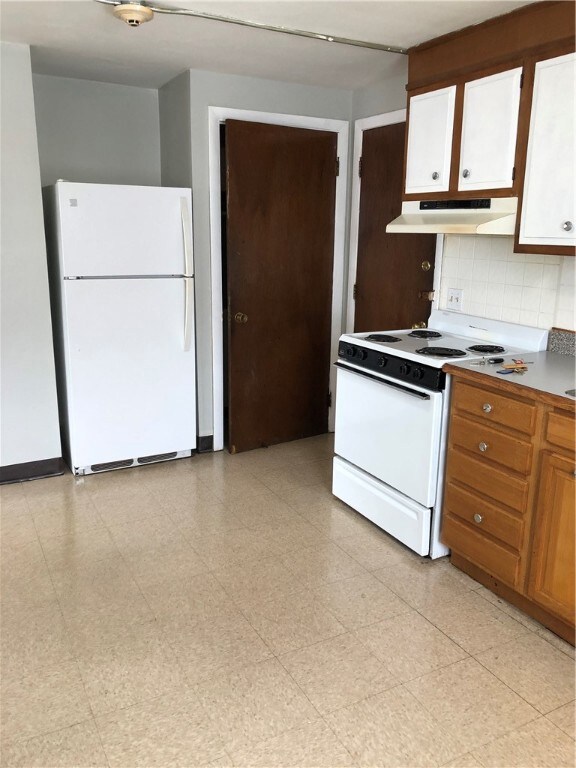 691 Weeden St unit 12, Pawtucket, RI 02860 - photo 3