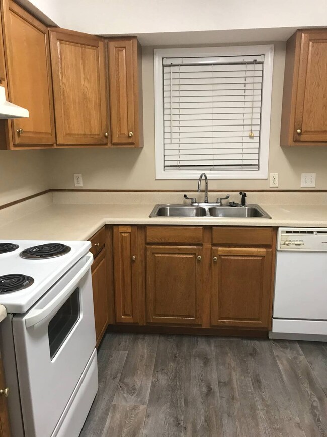 399 Main St, Varnville, SC 29944 - photo 2