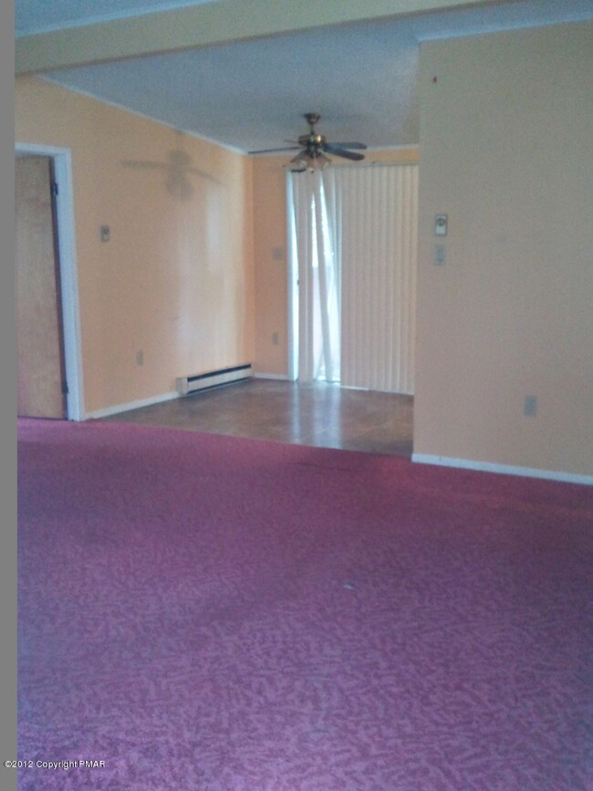 237 Acorn Cir, Lehman Township, PA 18301 - photo 3