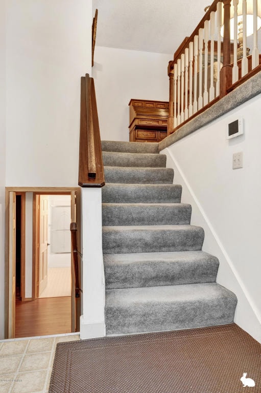 7_EntryStairway