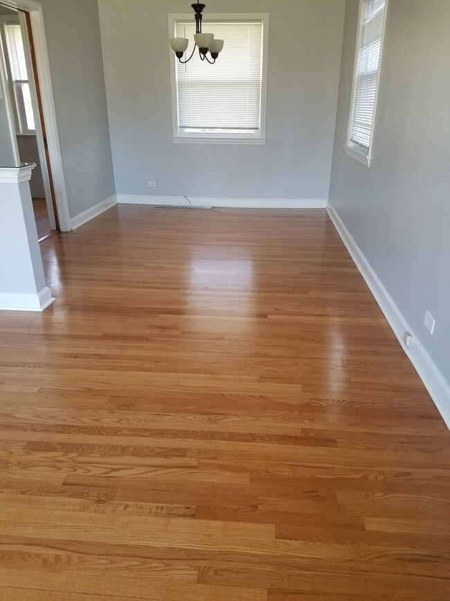 1349 Westchester Blvd, Westchester, IL 60154 - photo 3