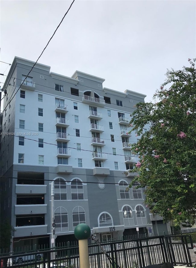 Park View Condos unit 802, Miami, FL 33130 - photo 2