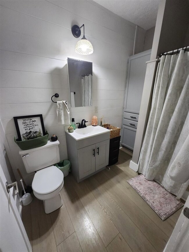 624 Michigan St unit 524 State 138 E Sher, Petoskey, MI 49770 - photo 6