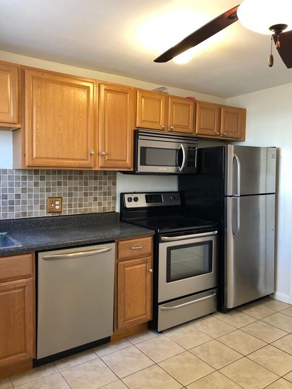 3 Richardson St unit E4, Wakefield, MA 01880 - photo 7