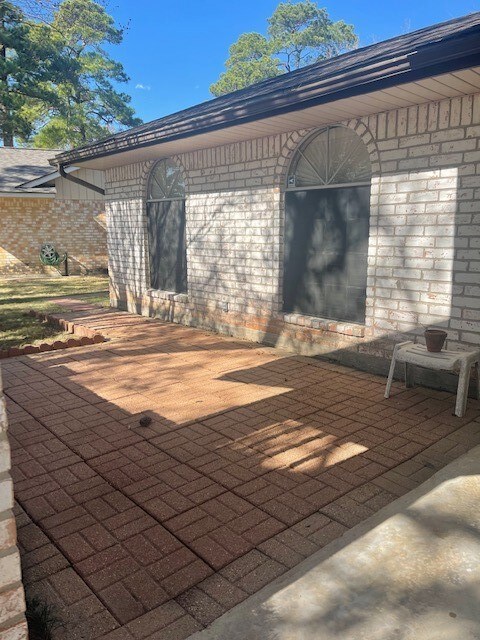 7254 Stonegate Dr, Houston, TX 77040 - photo 2