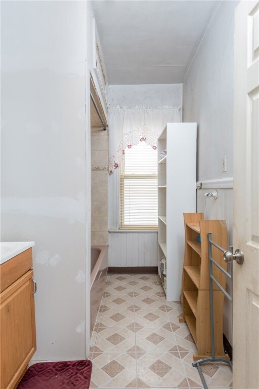 308 Willow St, Woonsocket, RI 02895 - photo 6