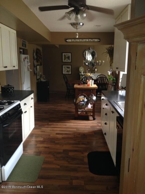 1802 Maplewood St, Toms River, NJ 08757 - photo 4