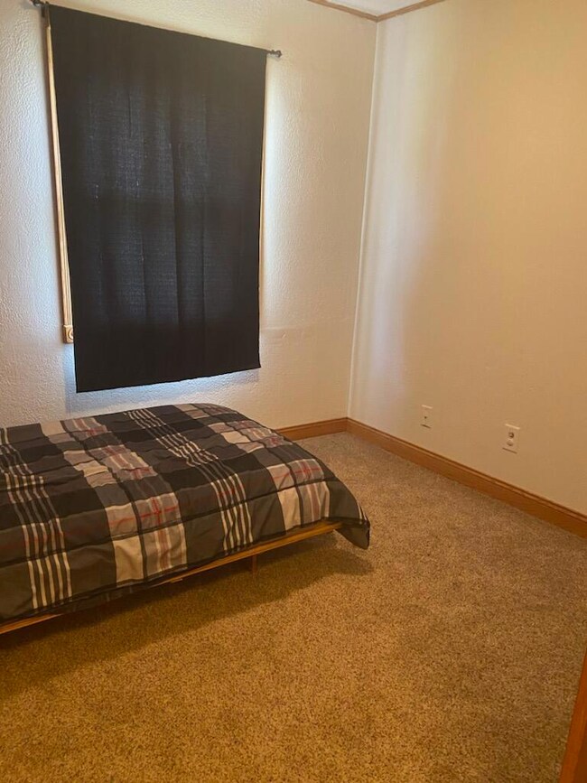 Giovanetto 2nd Bedroom with Murphy Bed