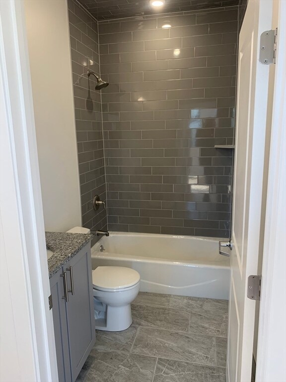 64 Market St unit 203, Lynn, MA 01901 - photo 4