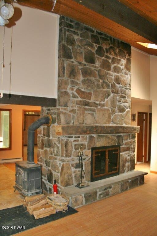 1026 Red Hawk Dr, Lake Ariel, PA 18436 - photo 4