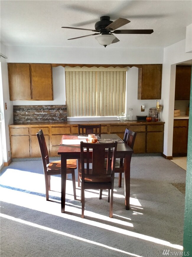 2935 Dover St, Longview, WA 98632 - photo 3