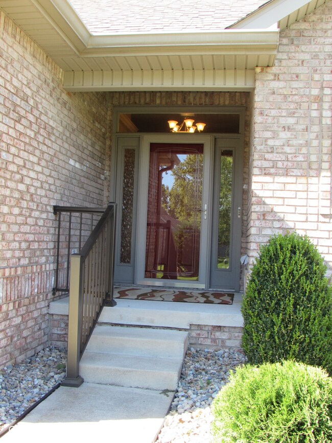 3124 Glenview Dr, Anderson, IN 46012 - photo 2