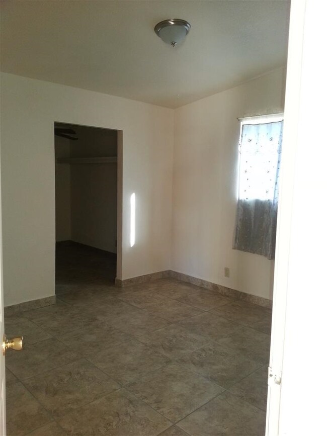 2720 W 14th Place, Yuma, AZ 85364 - photo 6