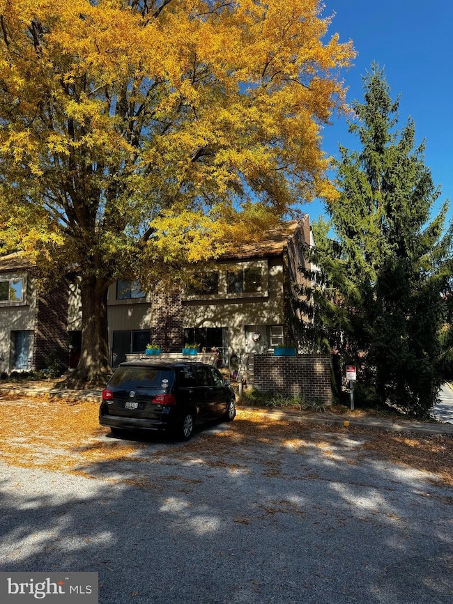 18 Penny Ln, Baltimore, MD 21209 - photo 2