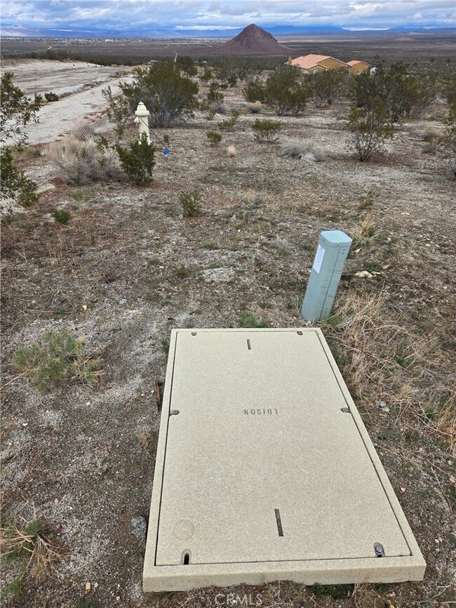 1 Twin Buttes Ave, California City, CA 93505 - photo 5