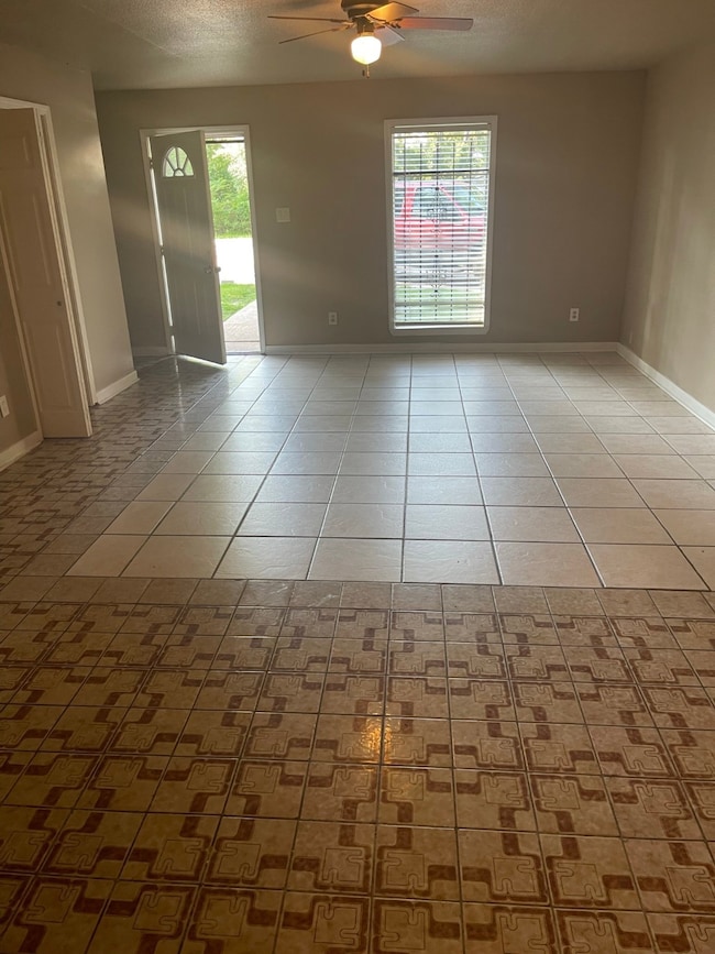 6706 Finch St unit 1, Houston, TX 77028 - photo 5