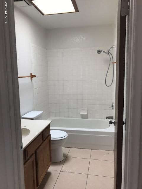 741 BATHROOM SHOWER