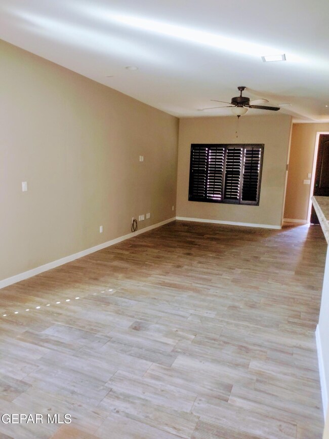 13570 Doncaster St, El Paso, TX 79928 - photo 6