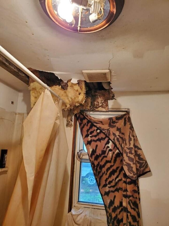 15734 Riley St, Holland, MI 49424 - photo 5