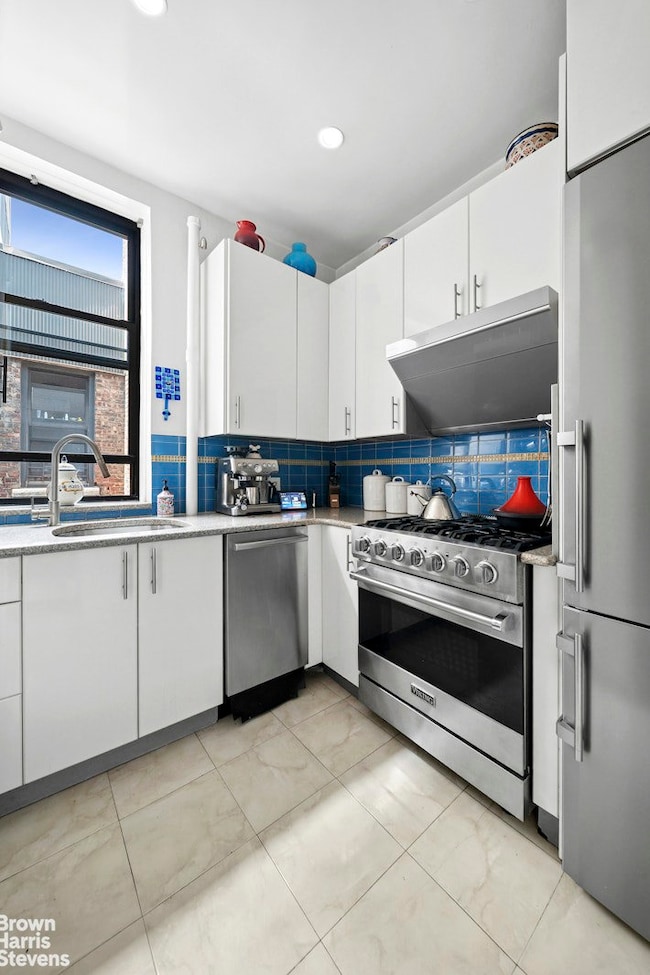 320 W 83rd St unit 7C, New York, NY 10024 - photo 2