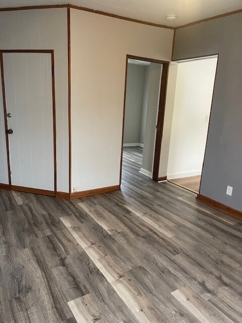 518 College Ave unit 2, Dekalb, IL 60115 - photo 4