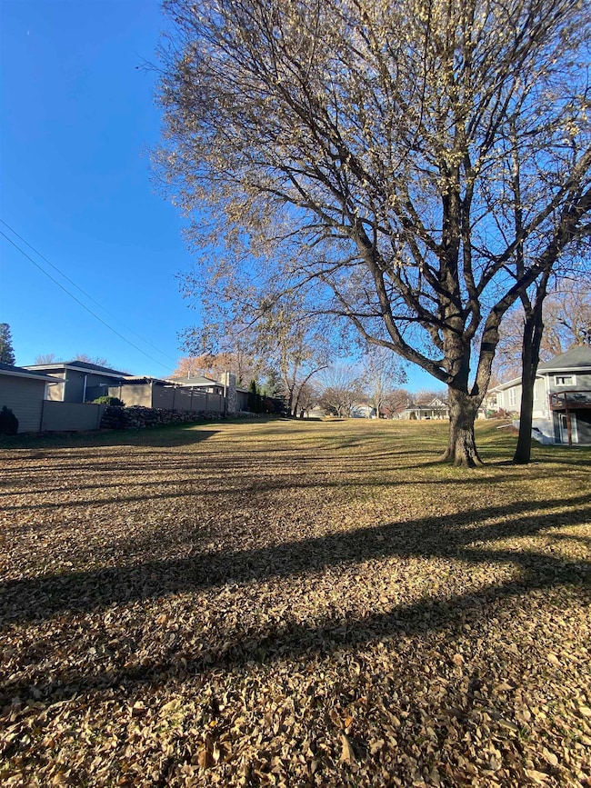 1309 Hill Ave, Spirit Lake, IA 51360 - photo 4