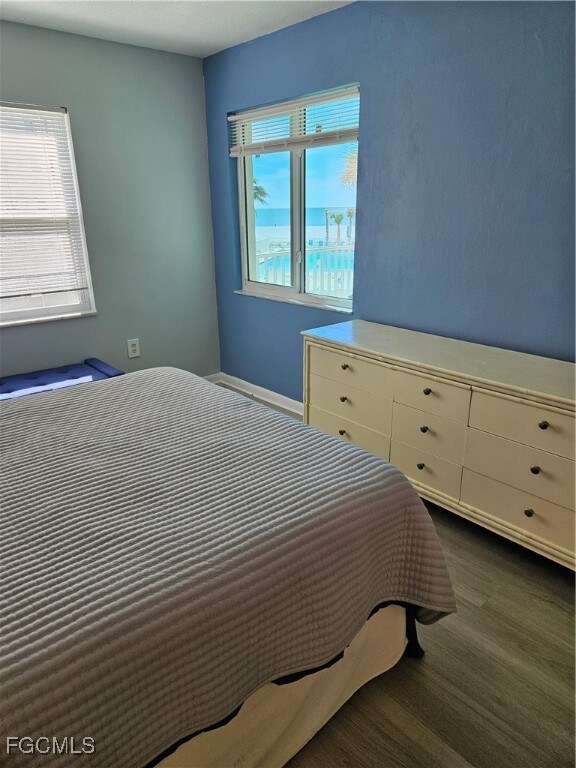 Leonardo Arms unit 214, Fort Myers Beach, FL 33931 - photo 4