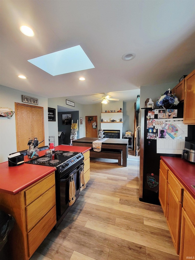 120 S Elm St, Fairmount, IN 46928 - photo 7