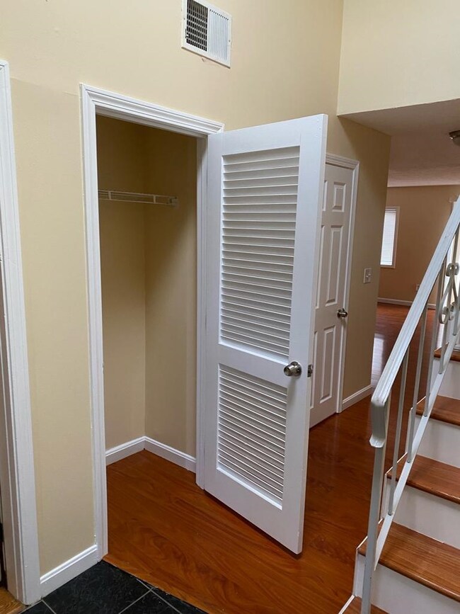 344 Elm St unit 43, Milford, NH 03055 - photo 5