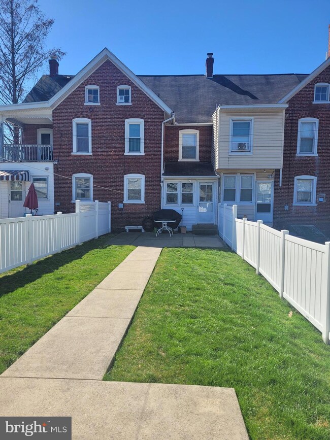 21 S 4th St, Souderton, PA 18964 - photo 4