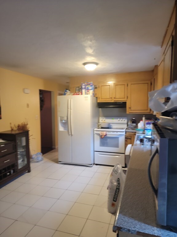124B Brooks St, Worcester, MA 01606 - photo 5