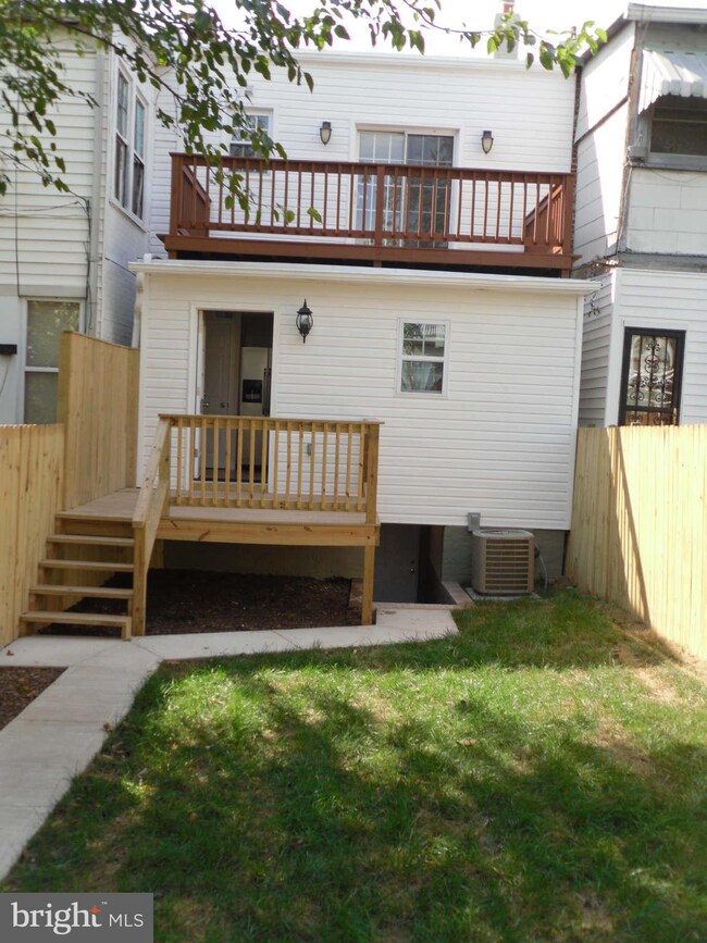 1320 Levis St NE, Washington, DC 20002 - photo 3