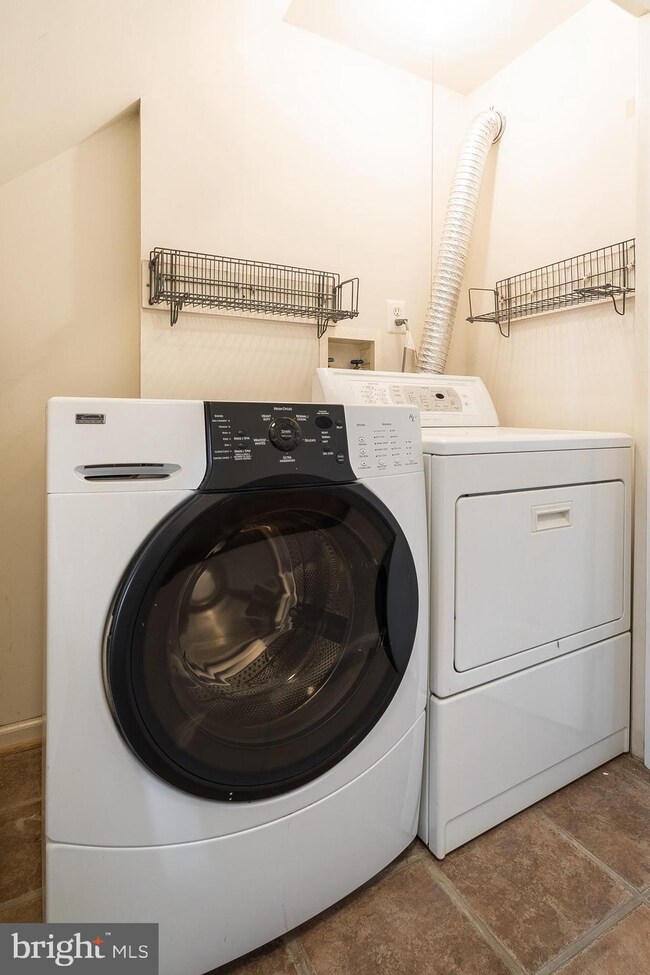 2271 Wheel Cog Place, Woodbridge, VA 22192 - photo 6