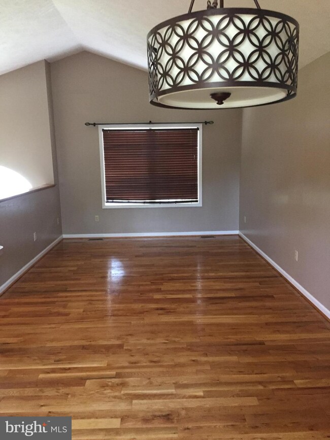 304 Universe Dr, Martinsburg, WV 25404 - photo 7