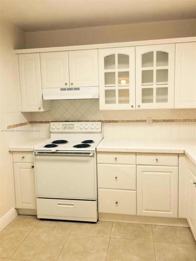 7701 Camino Real unit A420, Miami, FL 33143 - photo 7