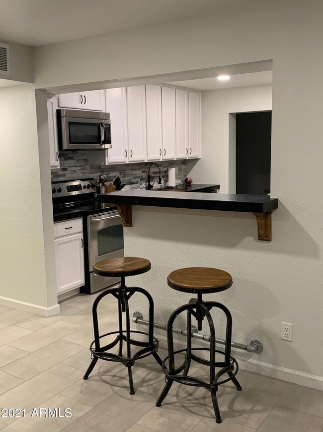 breakfast bar