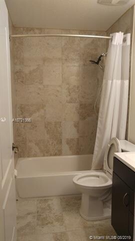 10923 NW 67th Terrace, Doral, FL 33178 - photo 5