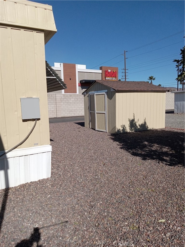 1600 S San Jacinto Ave unit 138, San Jacinto, CA 92583 - photo 2