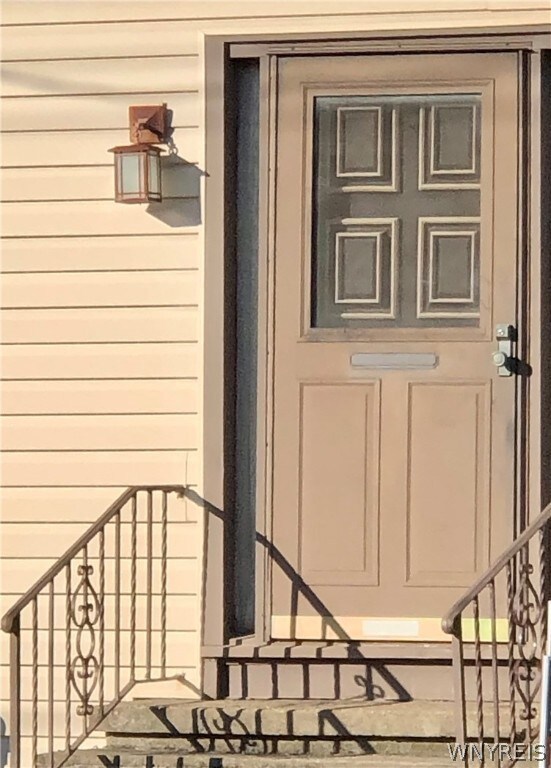 98 Keil St, North Tonawanda, NY 14120 - photo 2