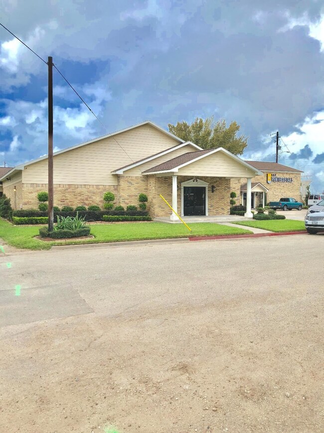 1008 Allen St, Rosenberg, TX 77471 - photo 6