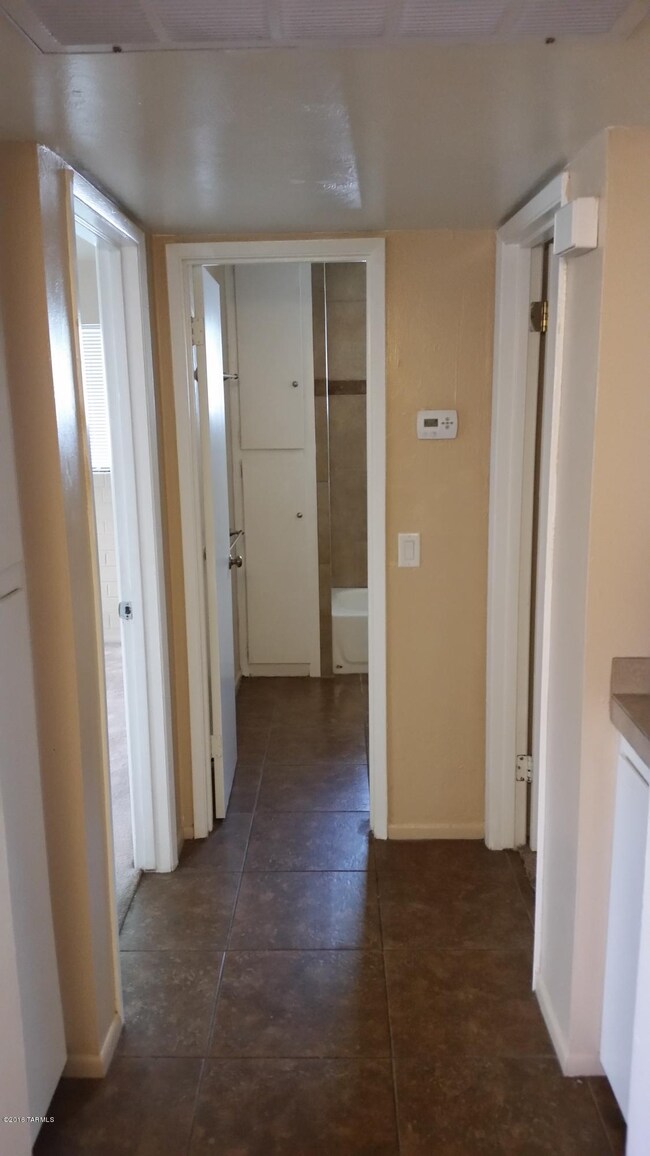 1424 E Drachman St, Tucson, AZ 85719 - photo 5