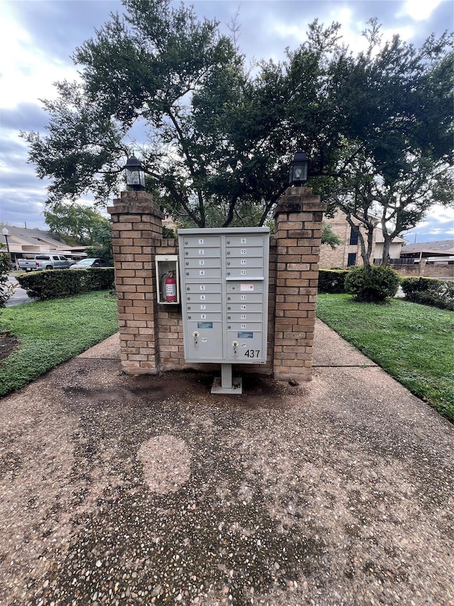 8400 Jamestown Dr unit 322, Austin, TX 78758 - photo 5