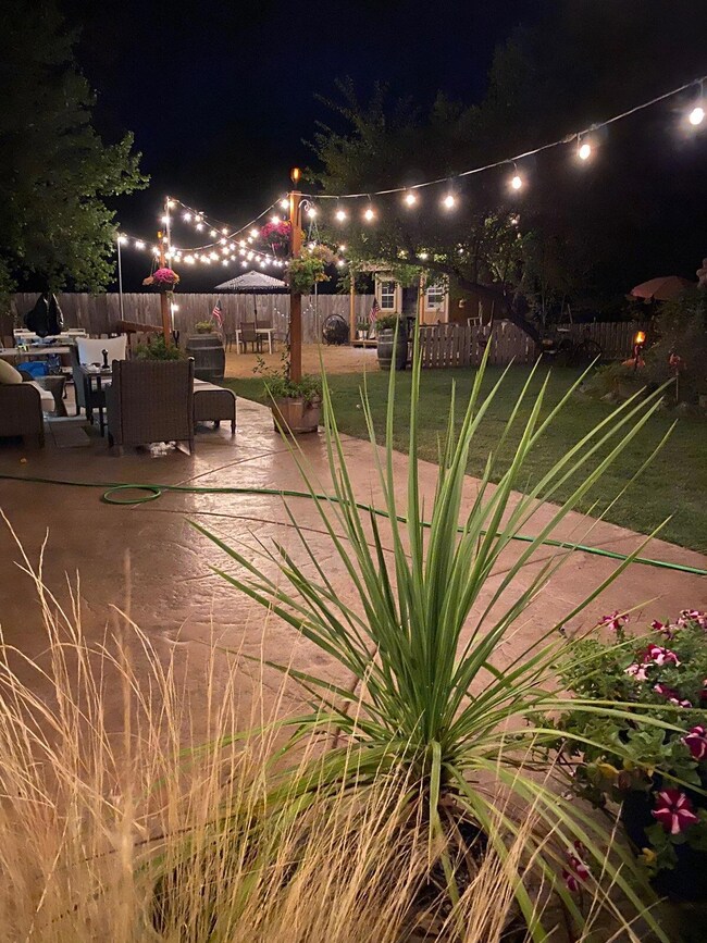 375 Connie Ln, Merlin, OR 97532 - photo 4