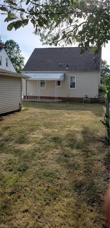 861 E 210th St, Cleveland, OH 44119 - photo 7