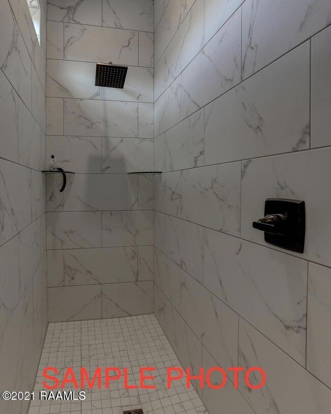 130 San Sebastian Dr, Youngsville, LA 70592 - photo 2