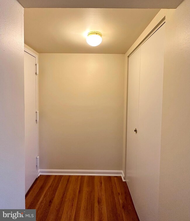 5758 Village Green Dr unit 5758A, Alexandria, VA 22309 - photo 6