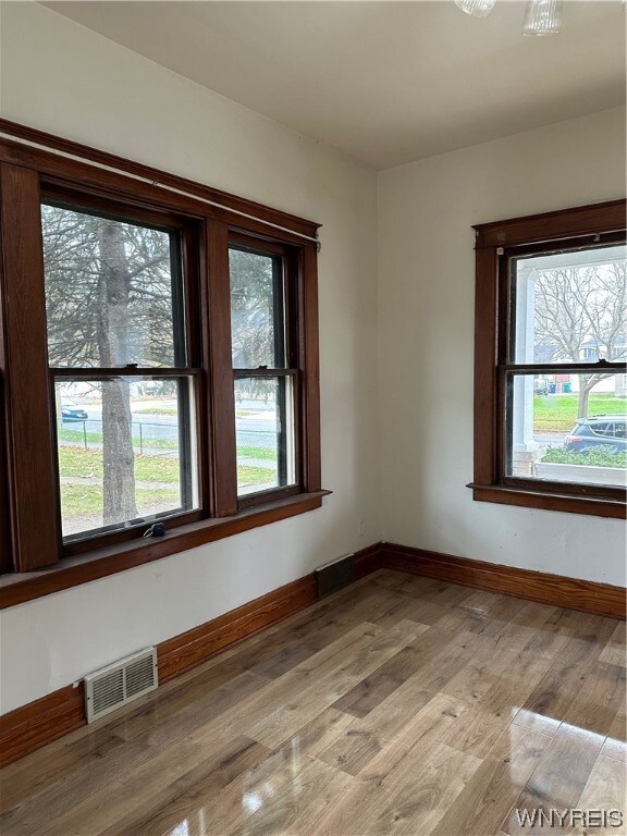 2764 Niagara St, Niagara Falls, NY 14303 - photo 7